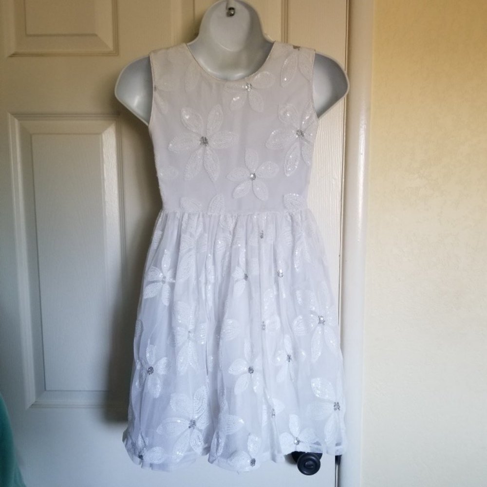 White Floral Sequin Place 89 Dress